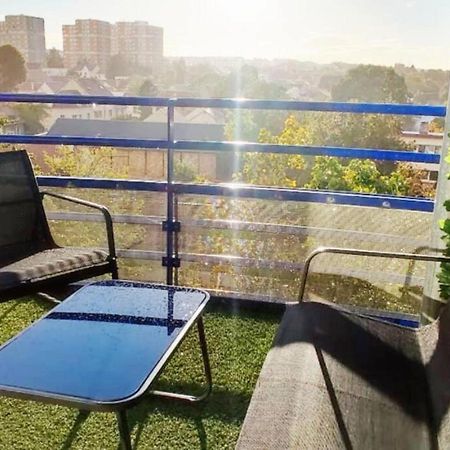 T4 Massy Tgv By Beds4Wanderlust - 80M2 Avec Terrasse Et Bureau - Proche Coulee Verte - Ideal Pro Ou Famille Exterior foto